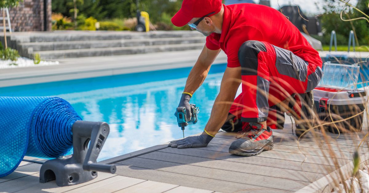 swimming pool contractor