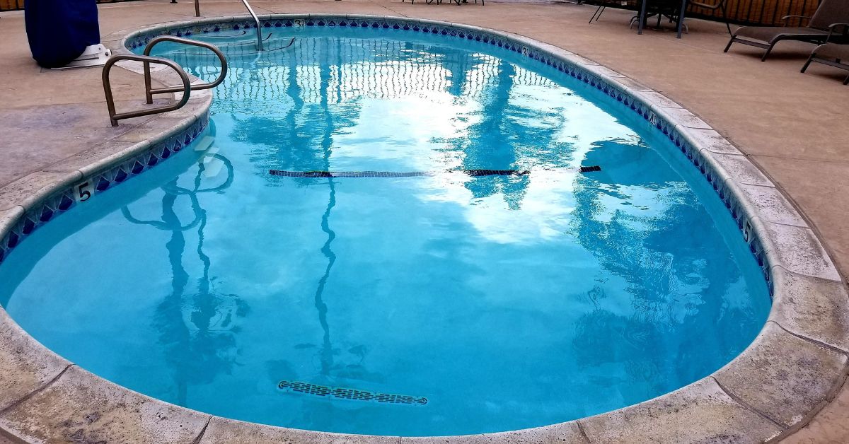 Photo of a swimming pool.